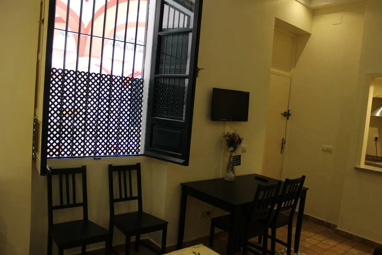 Apartamento San Isidoro, 5 Hotel Seville Apartment
